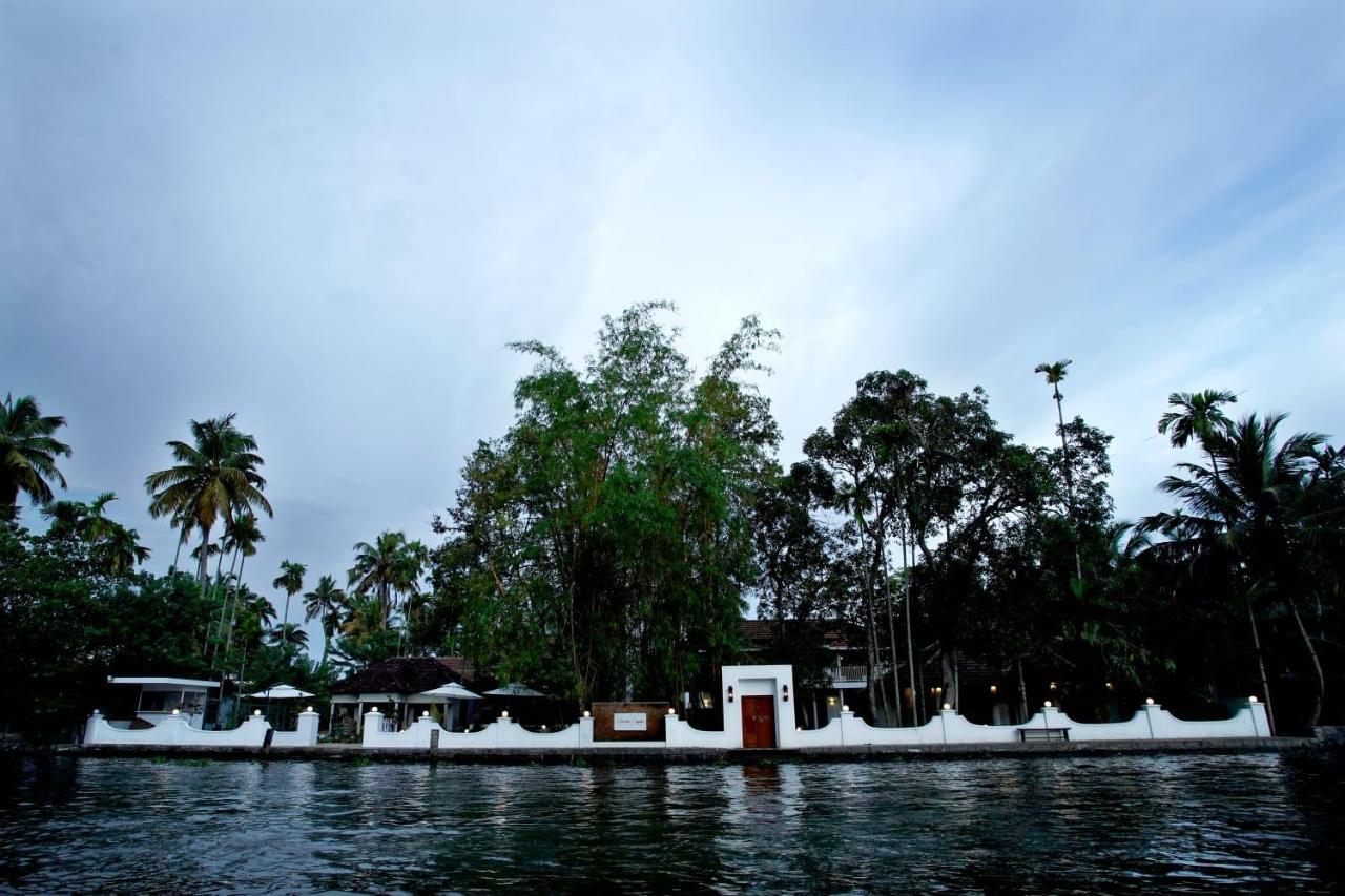 Bamboo Lagoon Backwater Front Resort Alappuzha Exterior foto